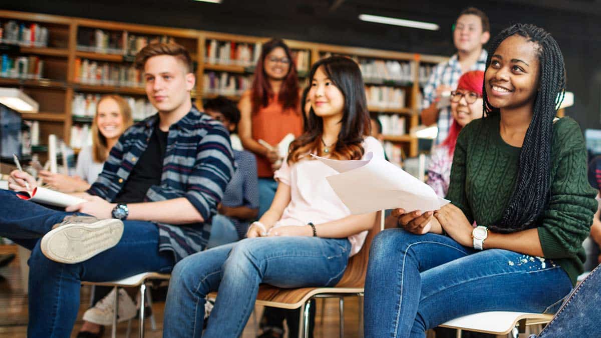 STW.PT - Estudar inglês e trabalhar nos EUA